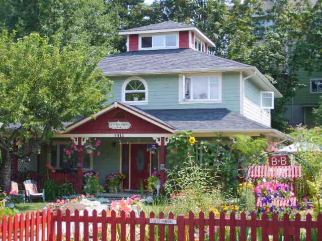 °HOTEL A SCENTED GARDEN BED AND BREAKFAST CHEMAINUS 3* (Kanada) | BOOKED